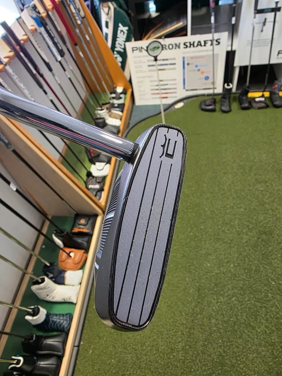 Cobra 3D Vintage Cuda Putter - Image 4