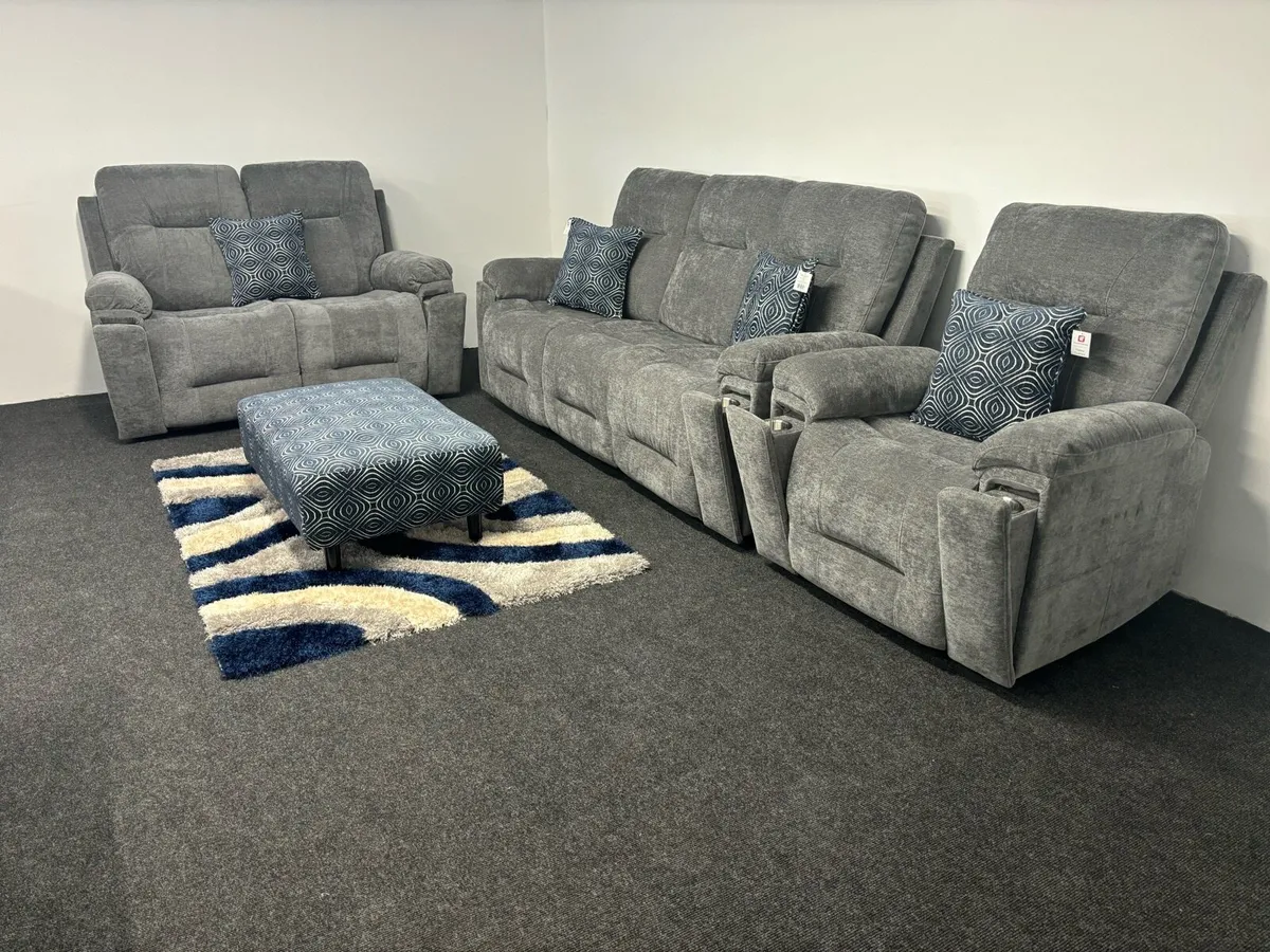 New 3+1+1 Grey Hudson Recliner Sofas with cup hold - Image 4