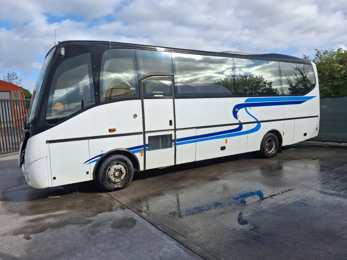 2006 Mercedes Atego bus 34 Seater - Image 2