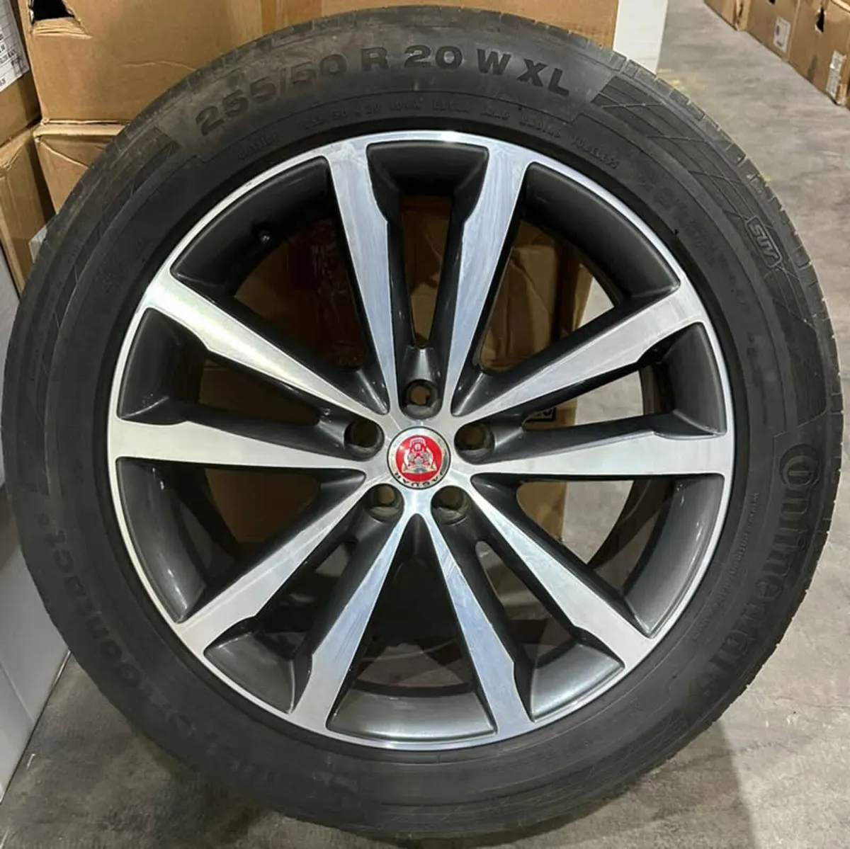 20" GENUINE JAGUAR F PACE VENOM WHEELS & CONTIS - Image 4