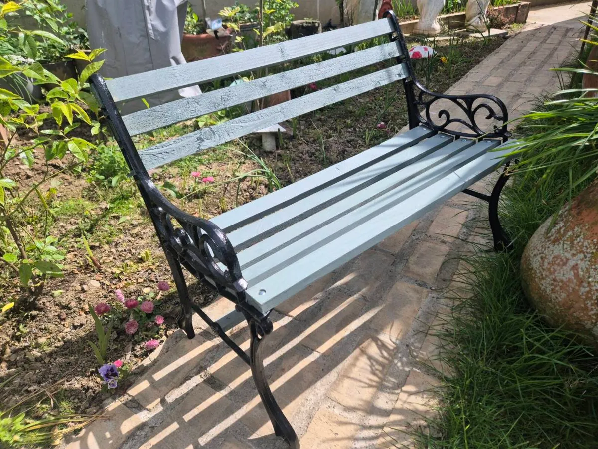 Garden bench kids children boys girls cast iron - Image 1