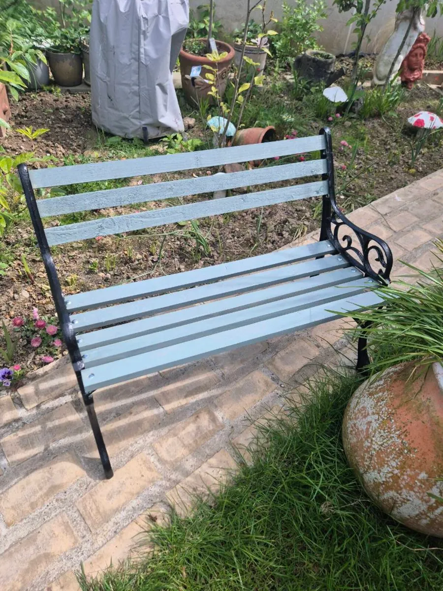 Garden bench kids children boys girls cast iron - Image 2