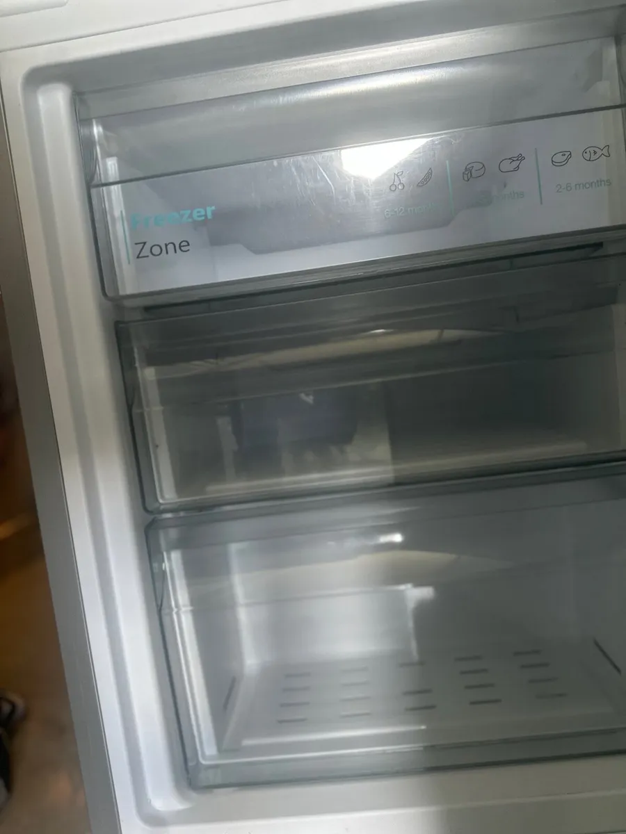 Fridge freezer - Image 4