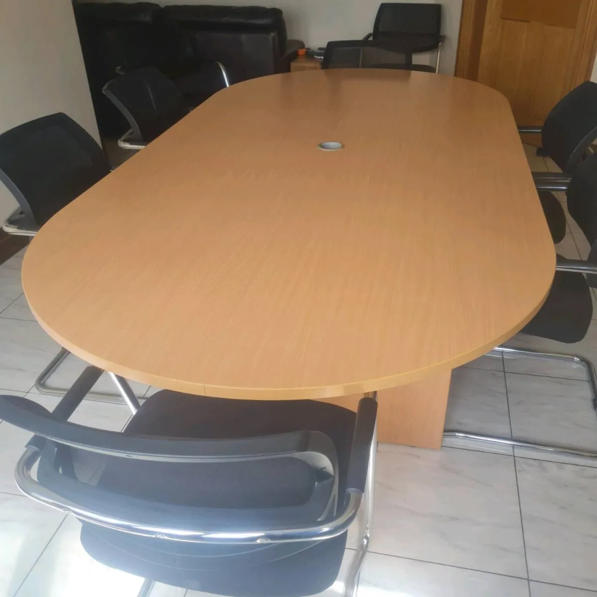 Beech boardroom table with 6 - Image 1