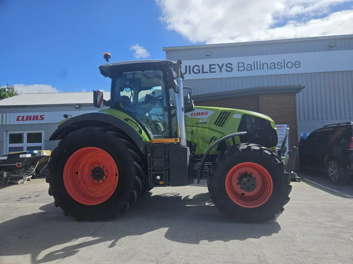 CLAAS AXION 830 - Image 1