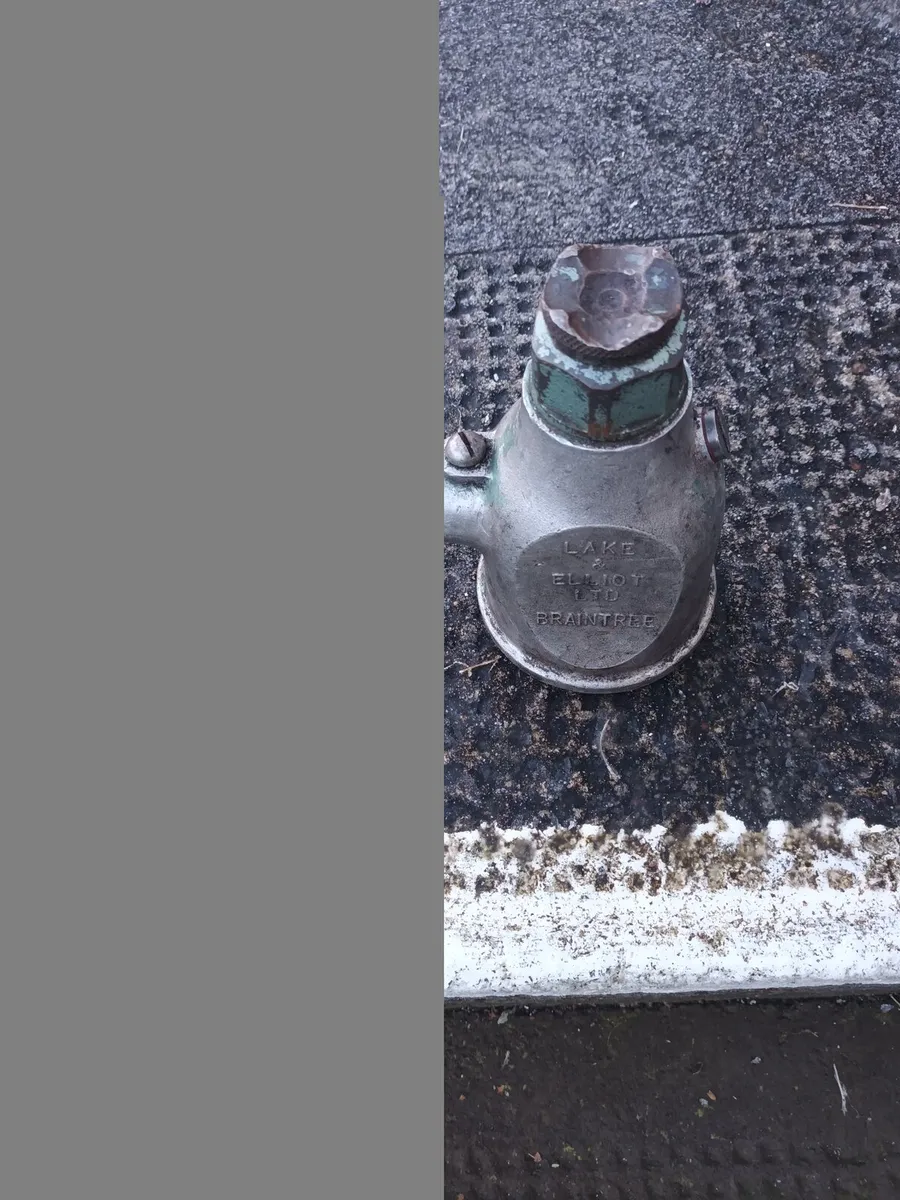 Vintage Car Jack - Image 2