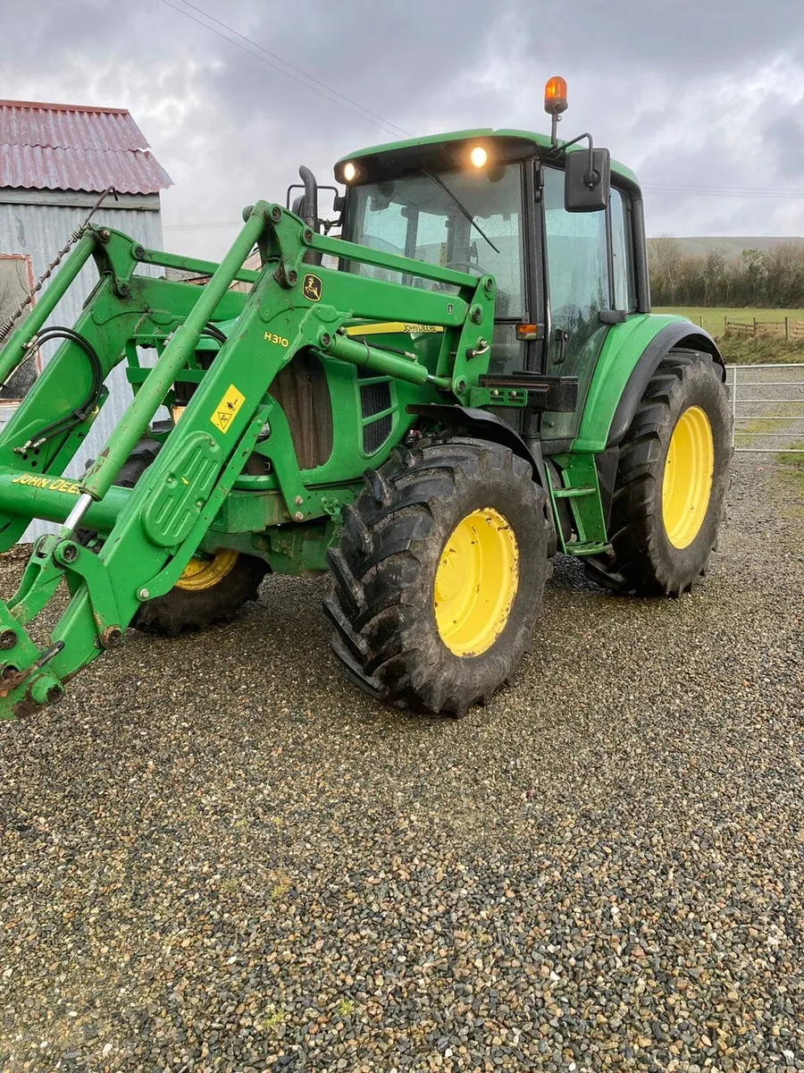 2012 John Deere 6230