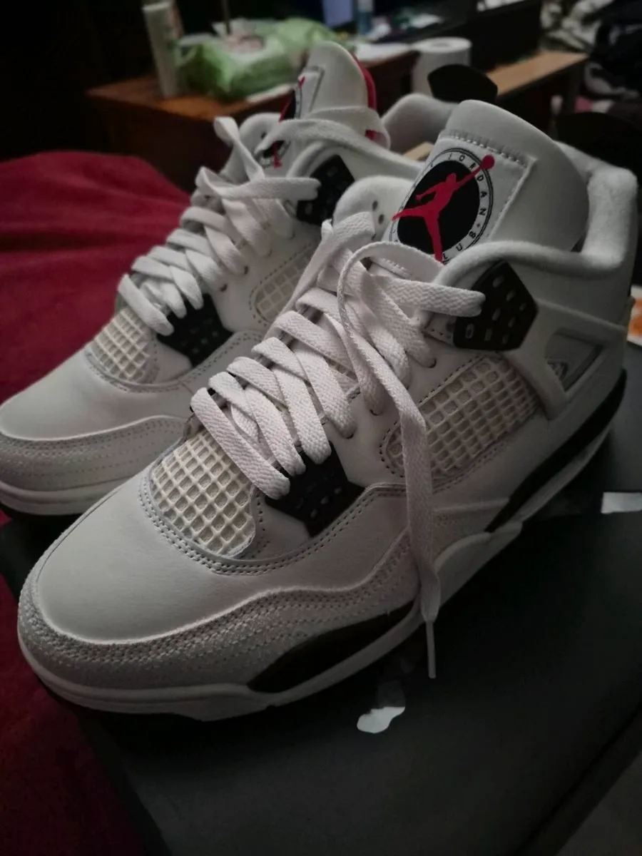 AIR JORDAN 4 RETRO - Image 1