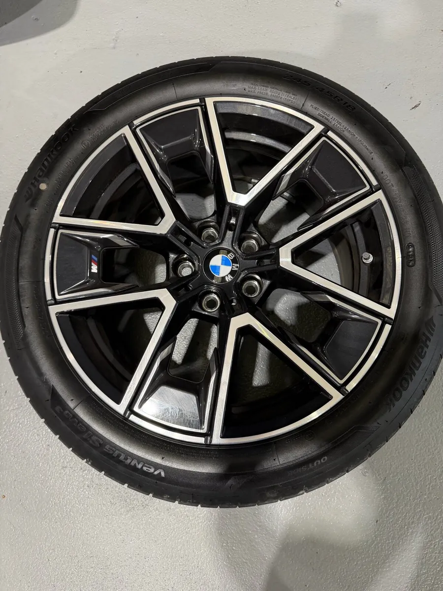 Brand new genuine bmw i4 18 inch m sport alloys - Image 1