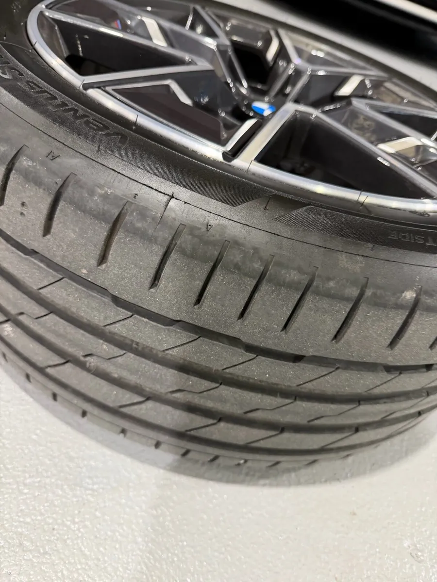 Brand new genuine bmw i4 18 inch m sport alloys - Image 2