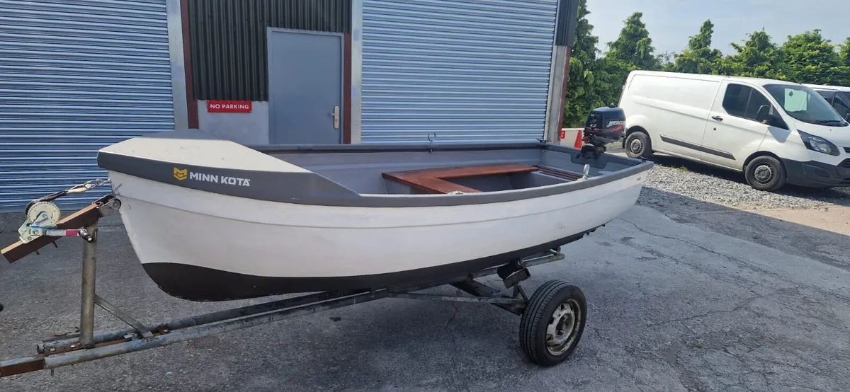 13 ft boat - Image 2