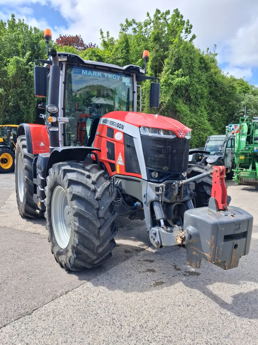 Massey Ferguson 8S.225 - Image 1