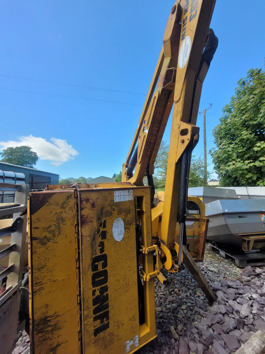 McConnell Power Arm 93 Hedgecutter - Image 4