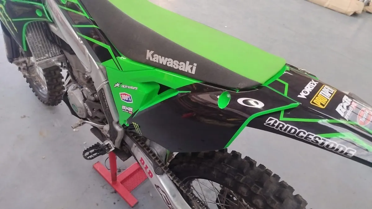 Kawasaki KX 450 Mint condition - Image 2