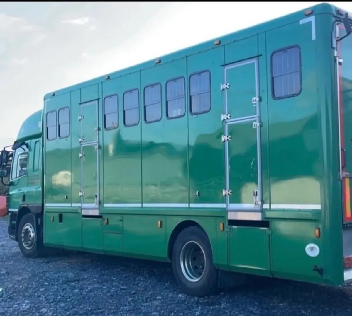 8 horse transporter - Image 1