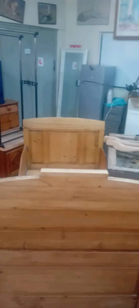 Victorian Era Single Bed - Image 4
