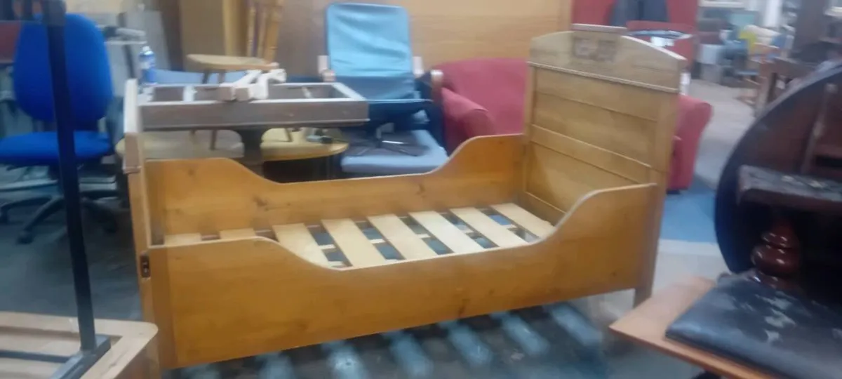 Victorian Era Single Bed - Image 1