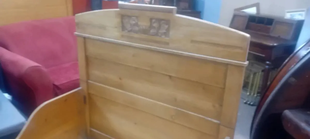 Victorian Era Single Bed - Image 3