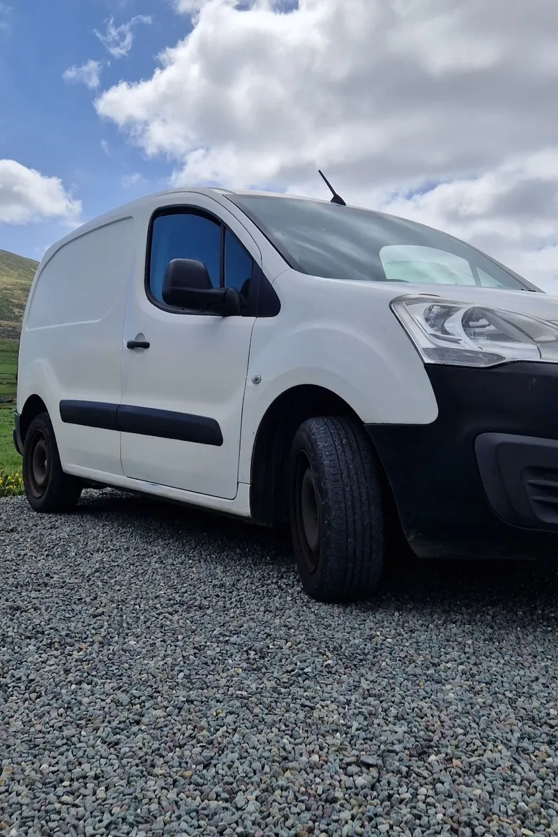 Peugeot Partner 2017 - Image 2
