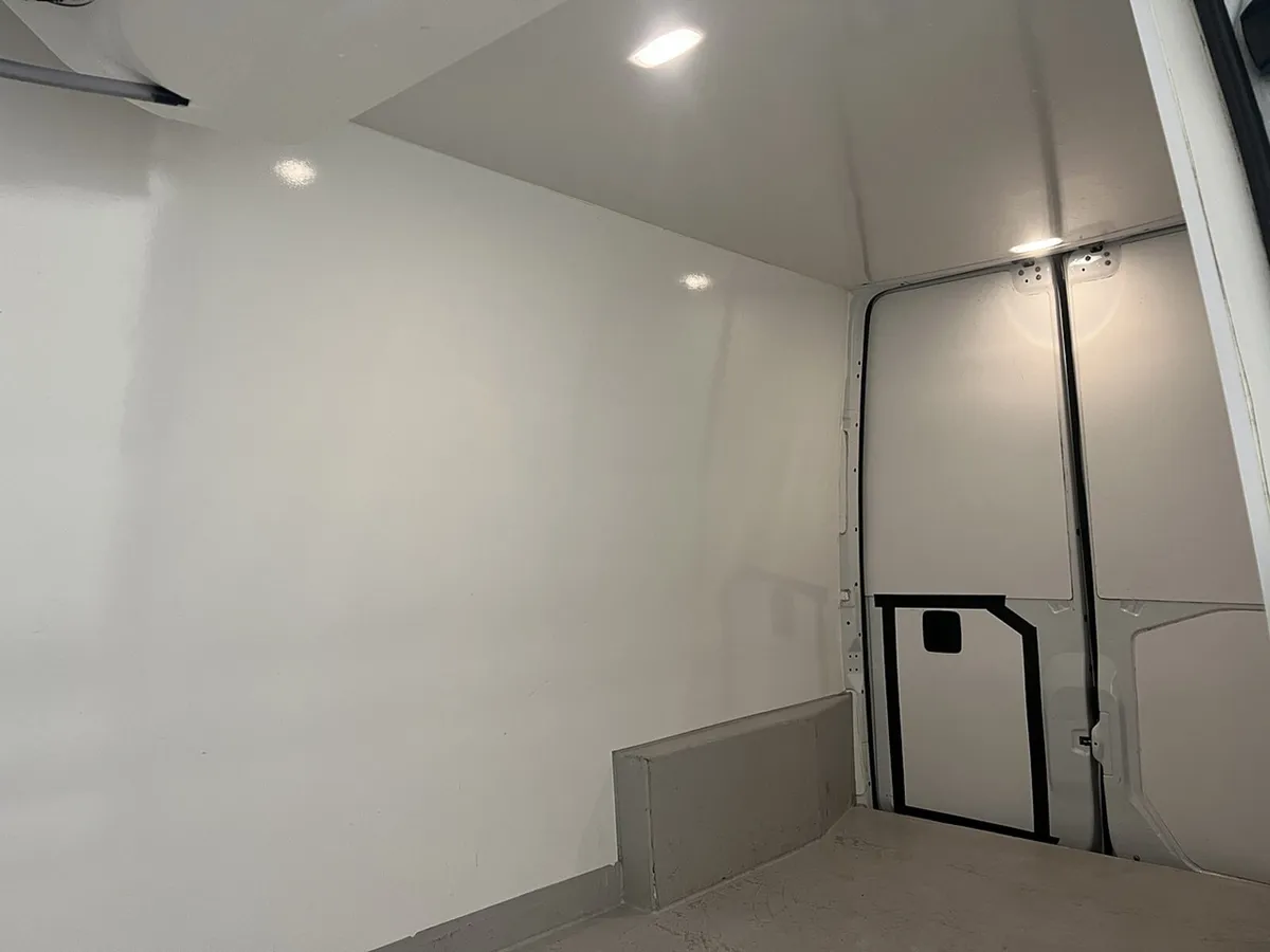 2020 Mercedes-Benz Sprinter Refrigerated Van - Image 3