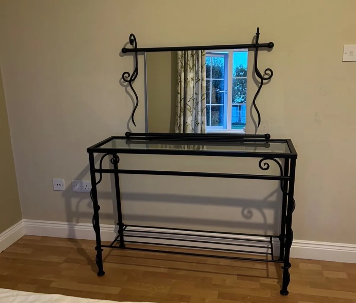 Console table & mirror - Image 1