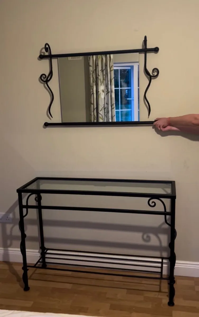 Console table & mirror - Image 2