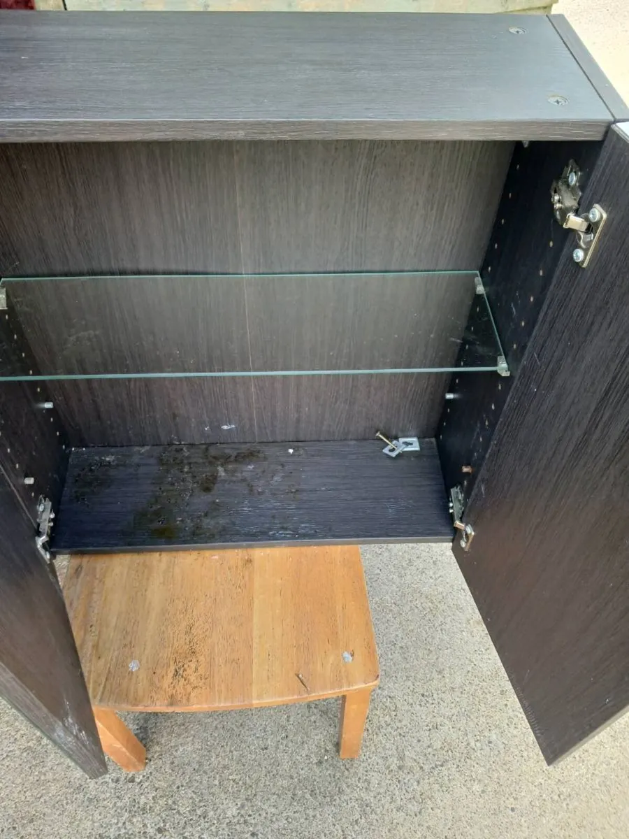 Bathroom cabinets - Image 2