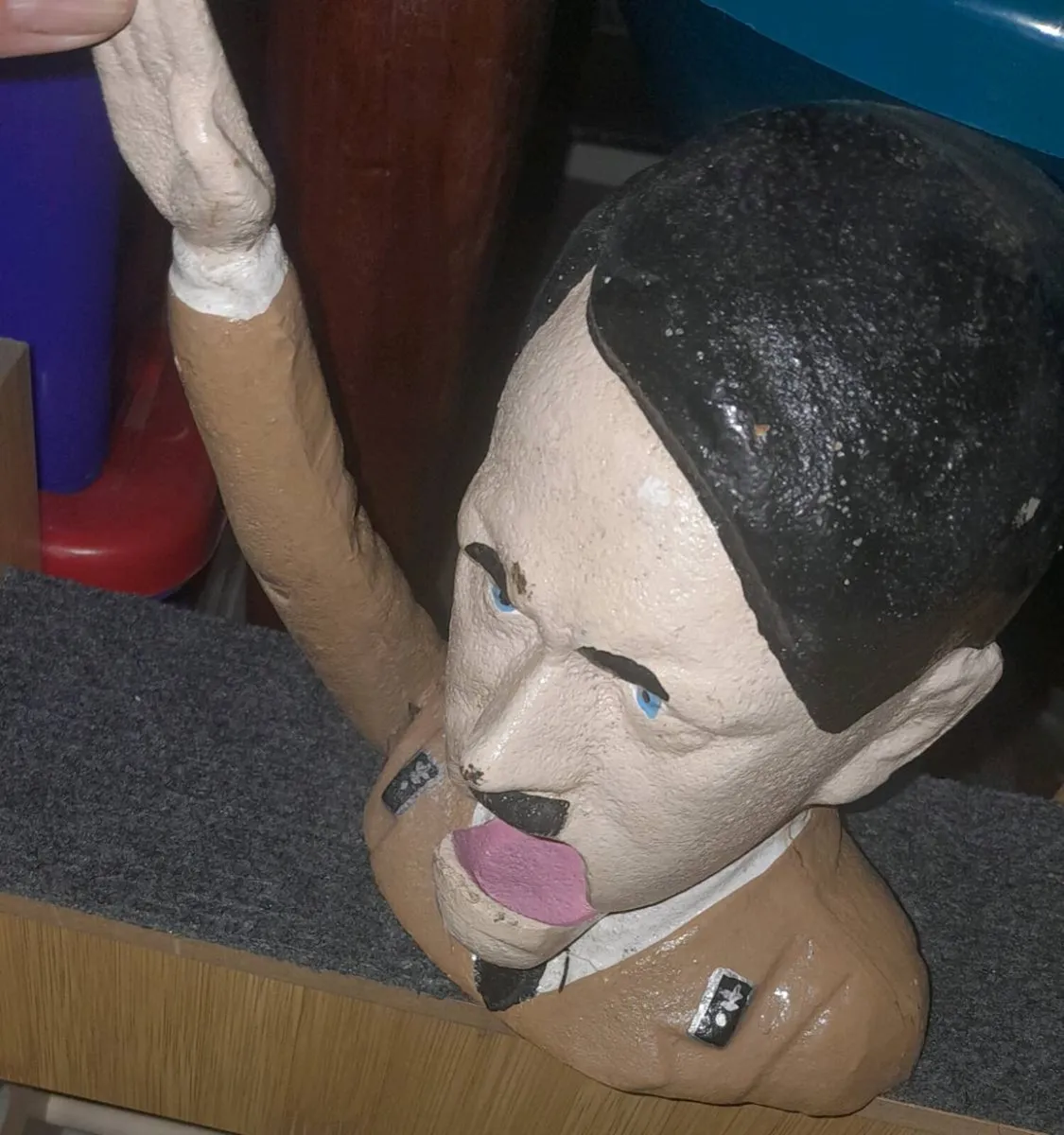 Cast iron statue with moving parts - Image 2