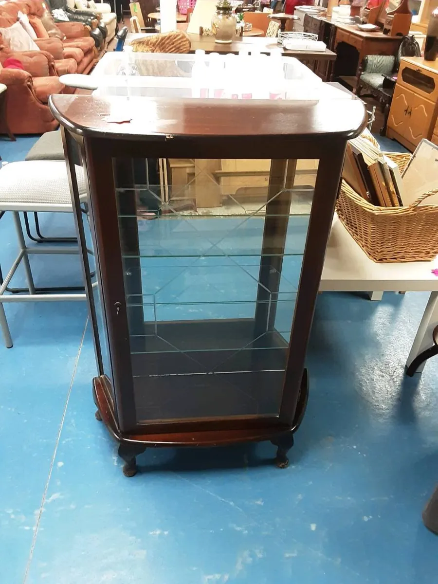 GLASS CABINET - Image 1