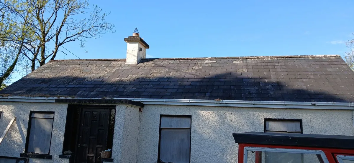 Salvaged roof slates - Image 1