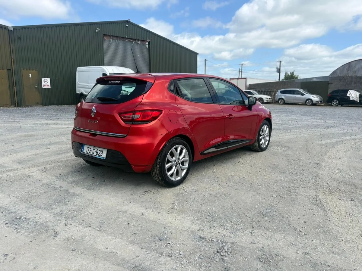 2017 Renault Clio 1.1 petrol - Image 4
