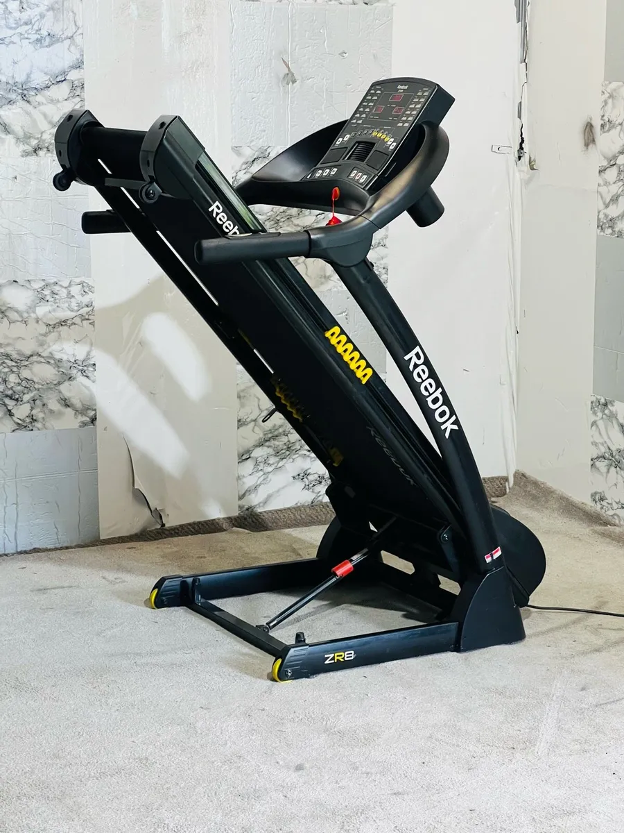 Reebok ZR8 Motorised+ incline Treadmill - Image 3