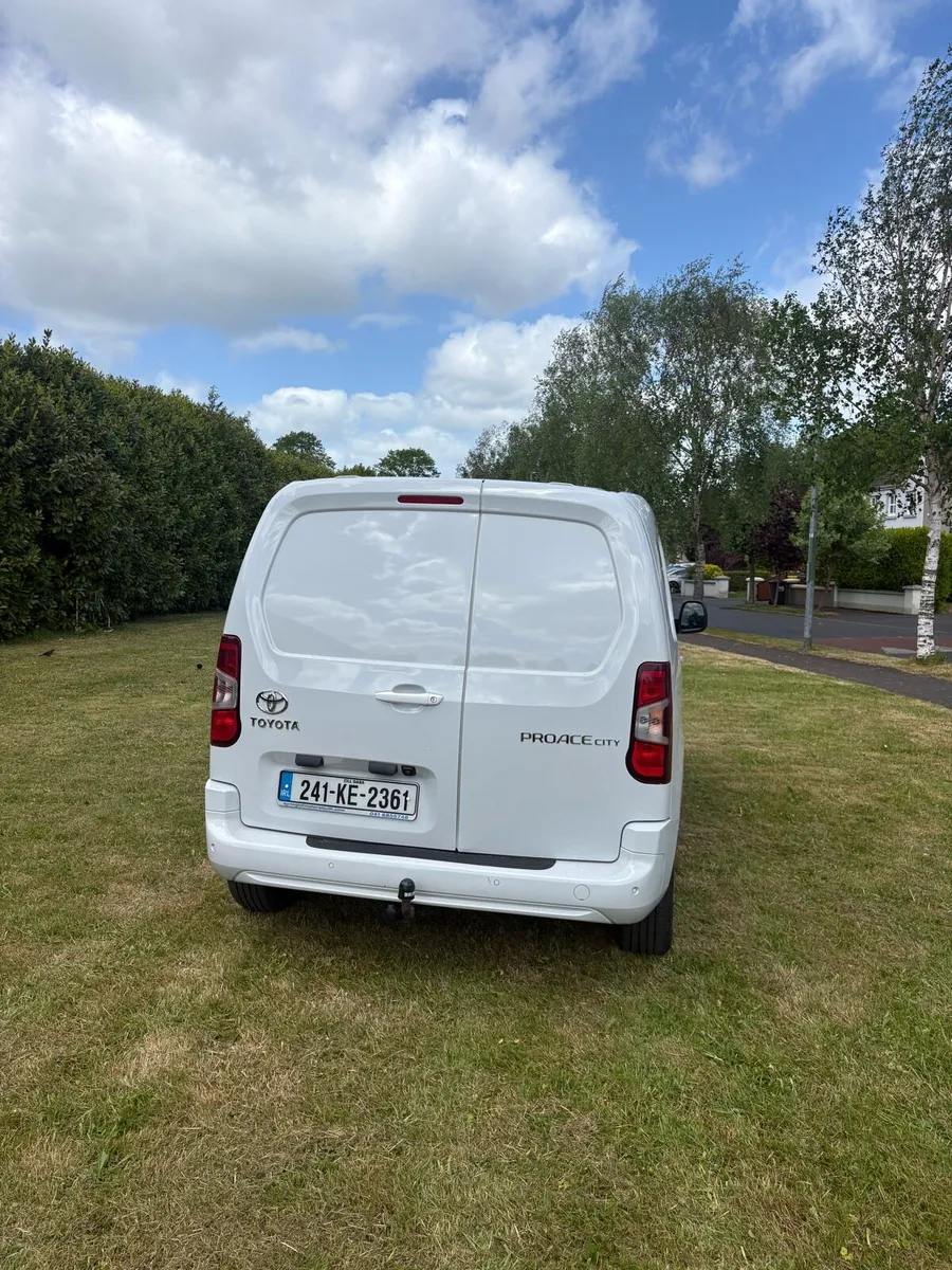 Toyota Proace City - Image 2
