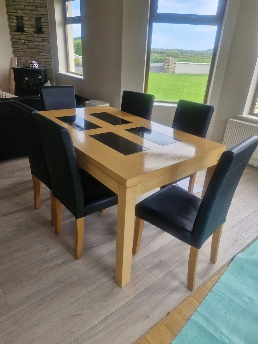 Table and 6 chairs