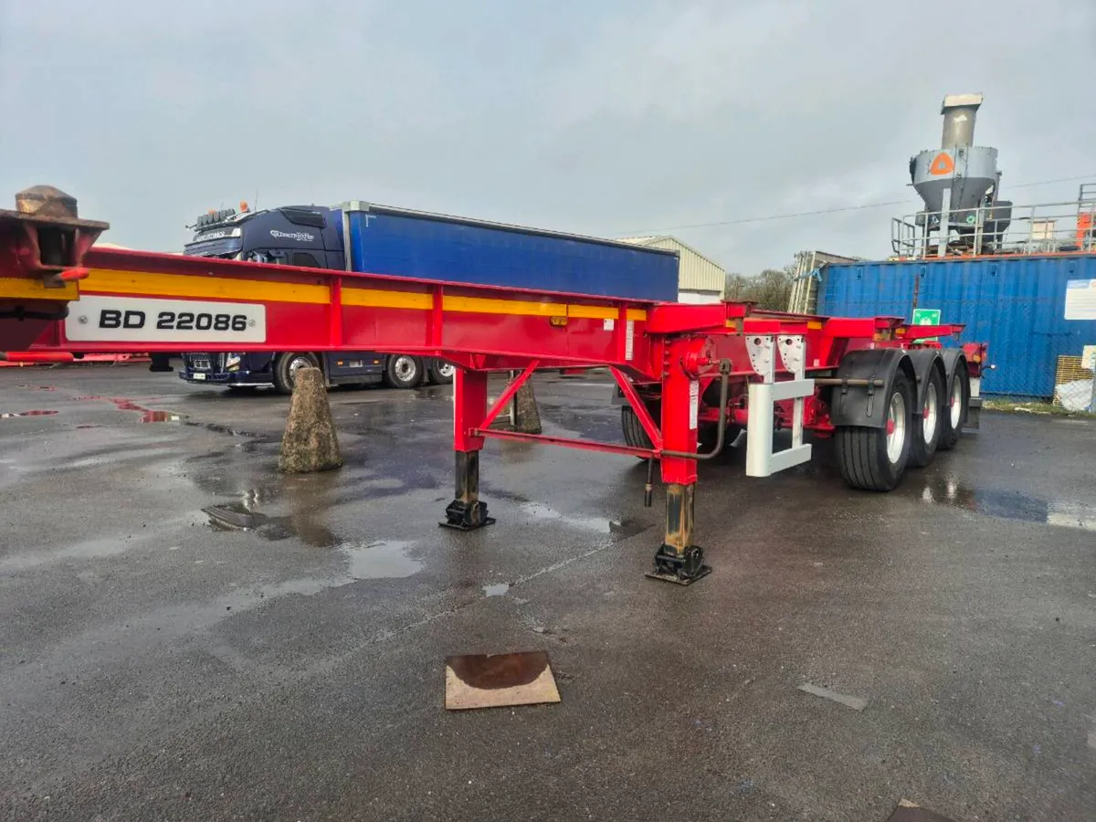 Trailers - Image 2