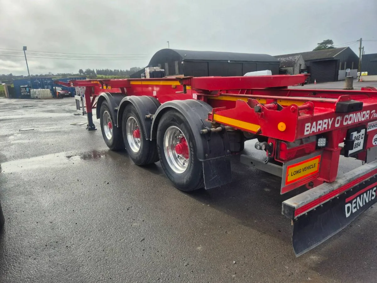 Trailers - Image 3
