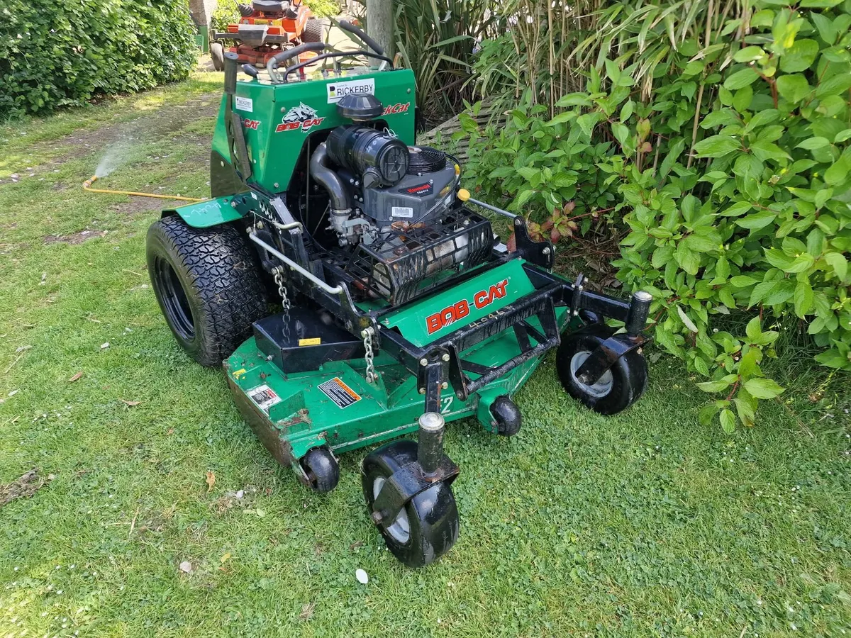 Bobcat stand on zero turn mower lawnmower - Image 1