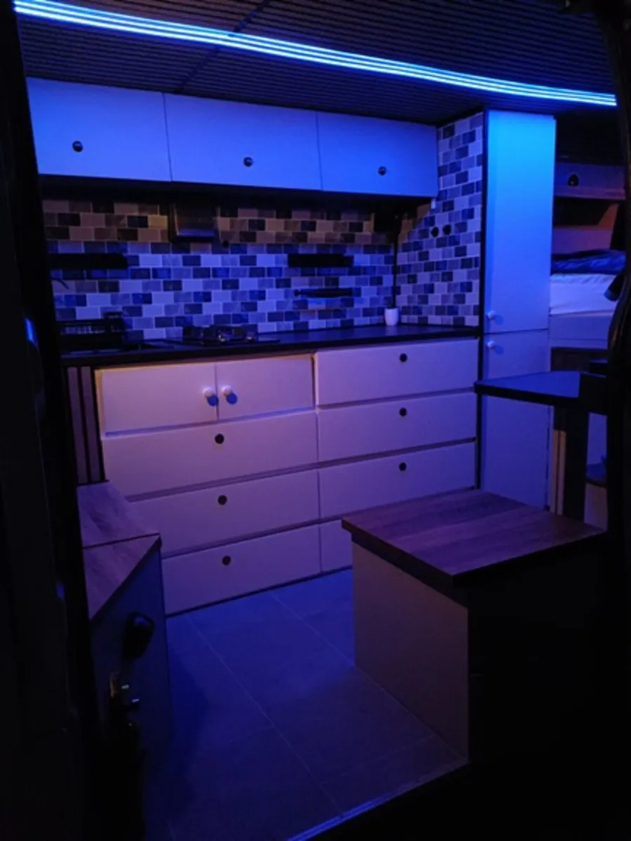 Renault Master Campervan - Image 4