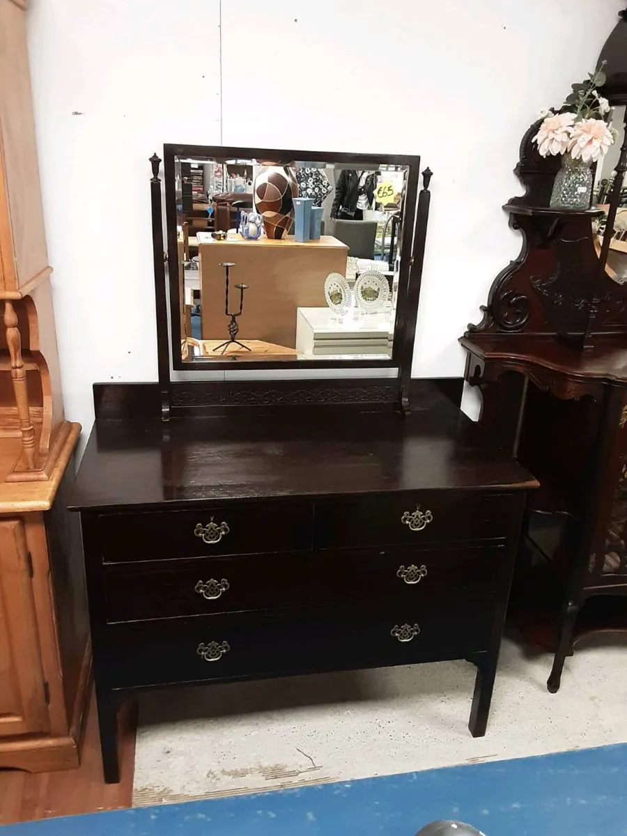 BEDROOM DRESSER WITH MIRROR - Image 1