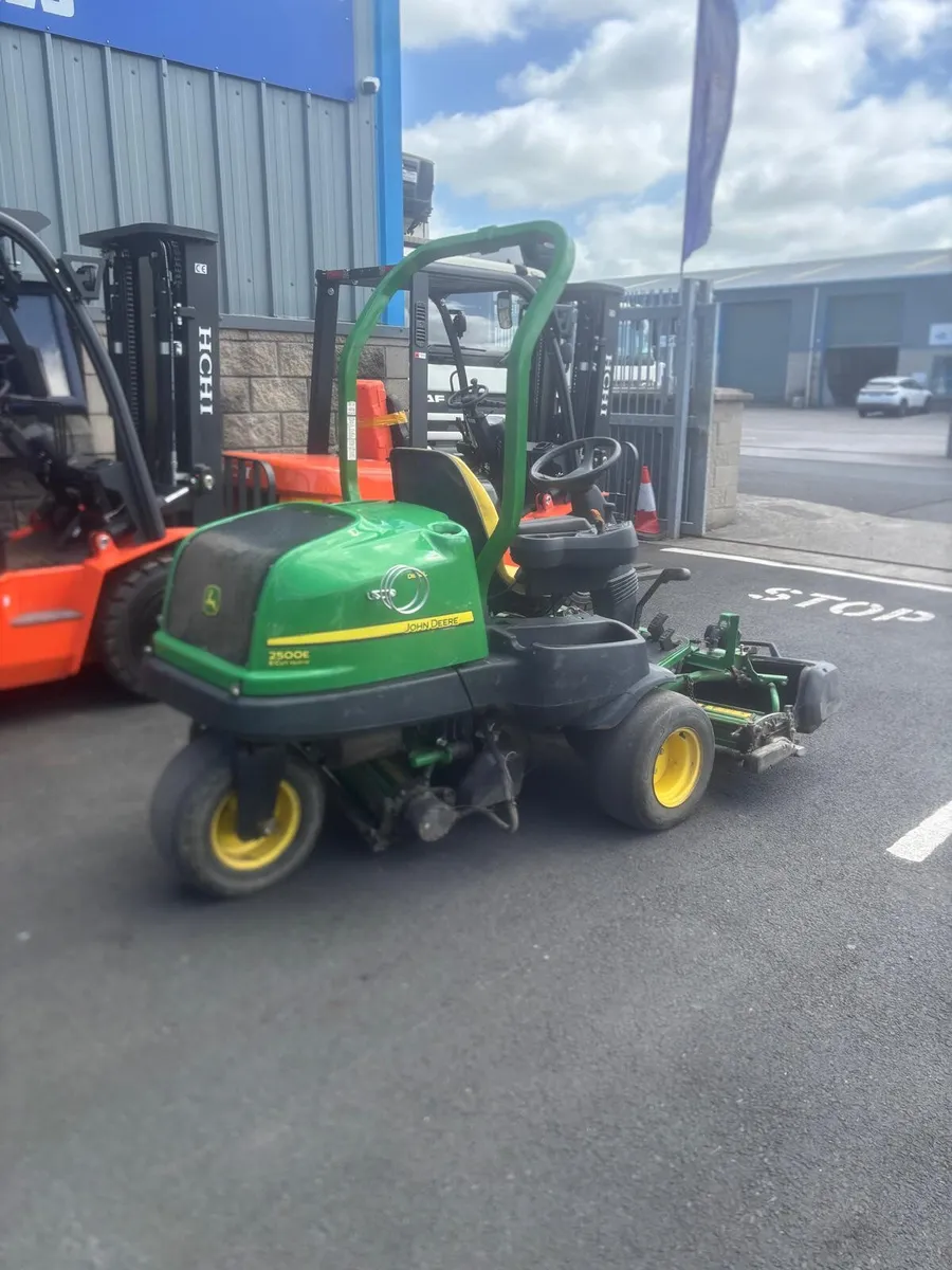 For Sale: John Deere Ride-On Lawnmower - Image 2