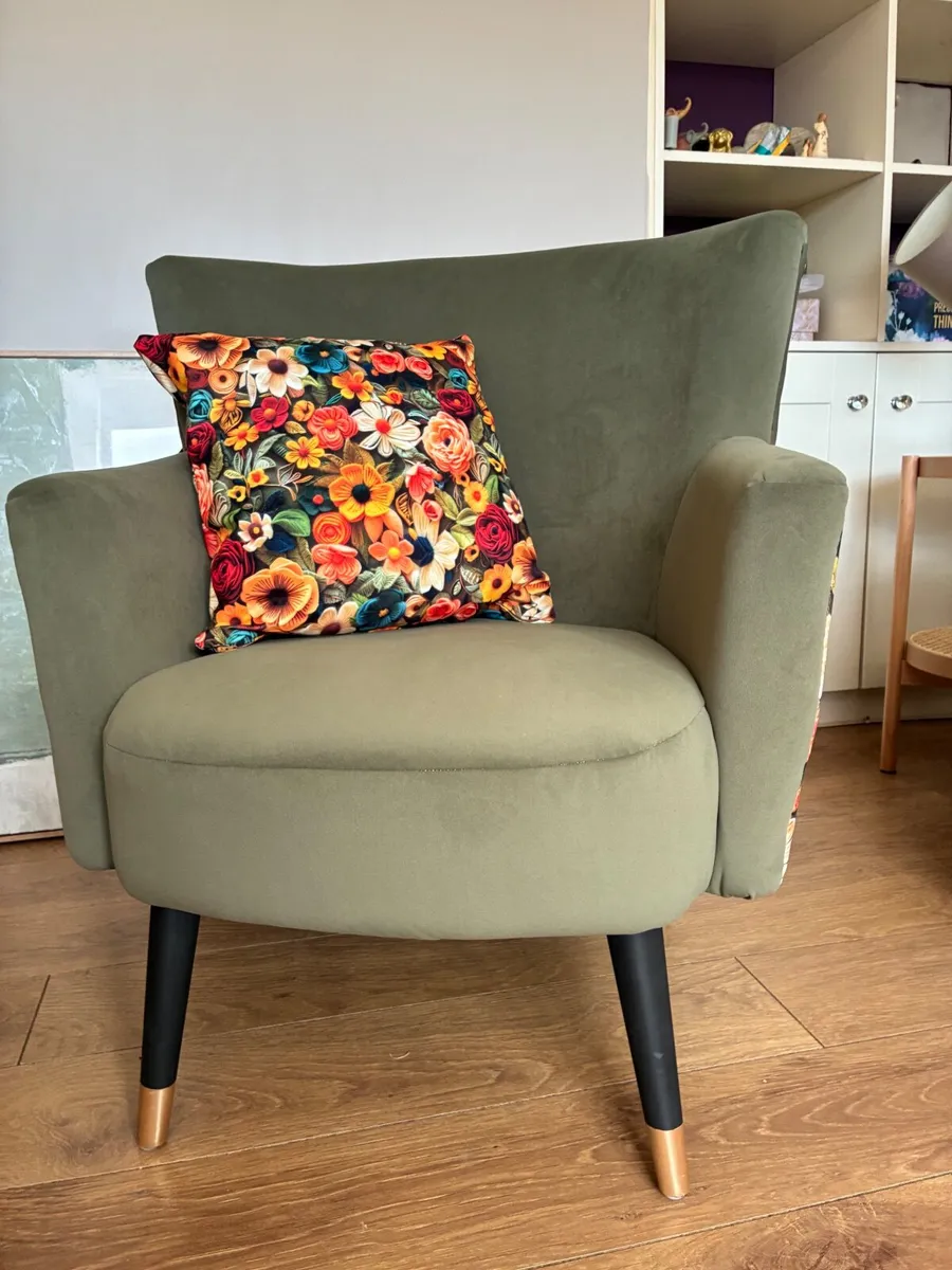 Chair - Image 1