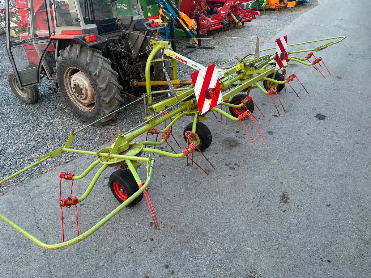 Claas Volto 52 Tedder - Image 2