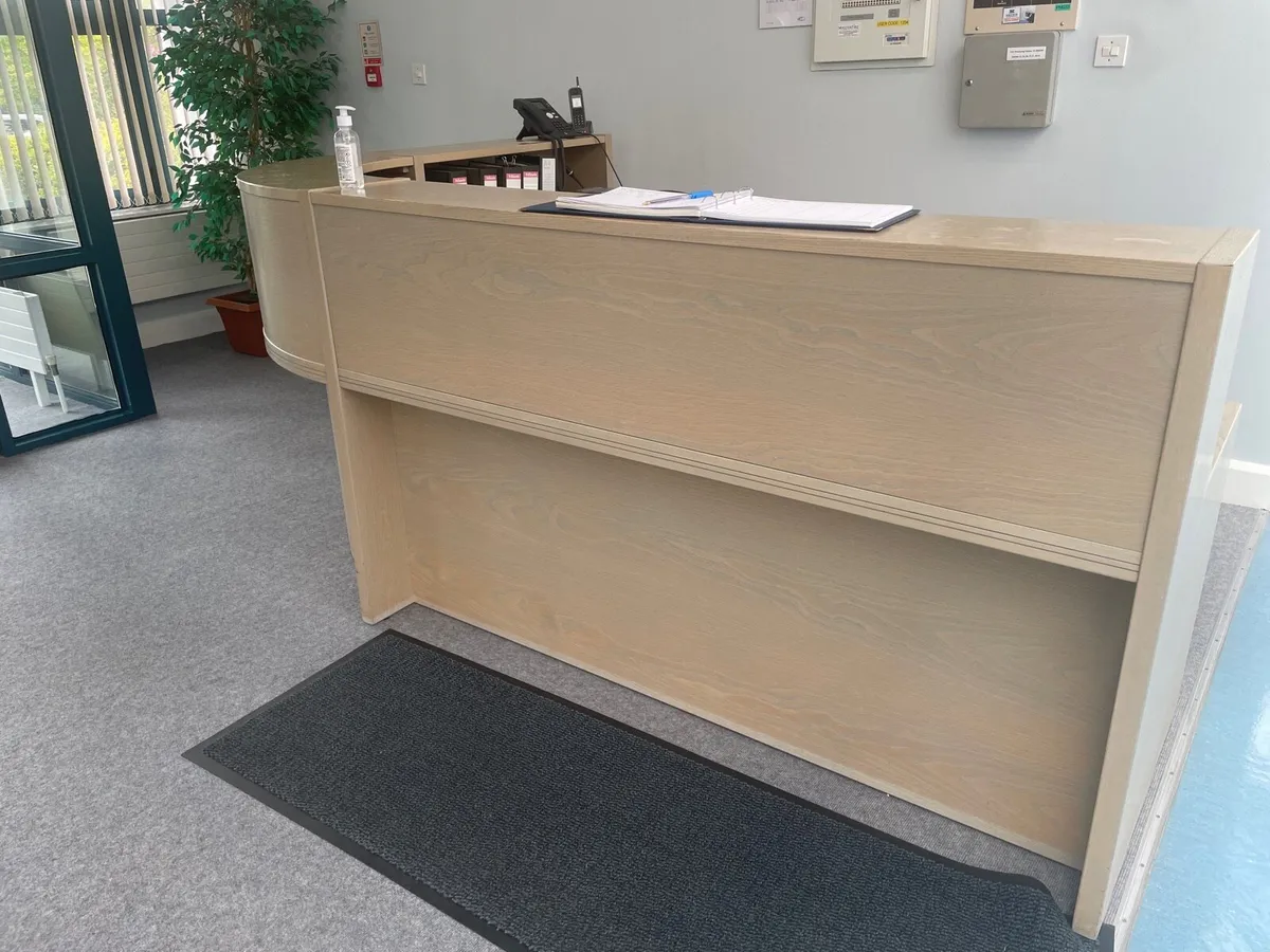 Reception Desk - Image 2