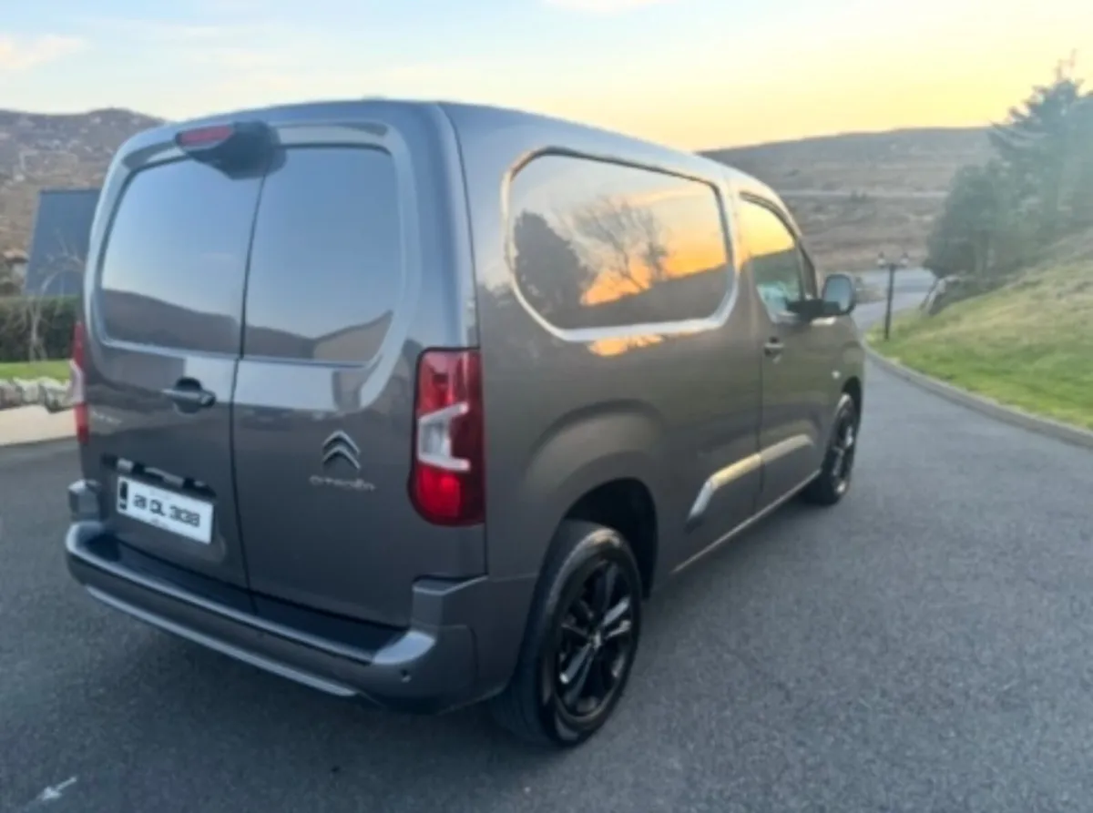 Citroen Berlingo Driver, Auto - Image 4