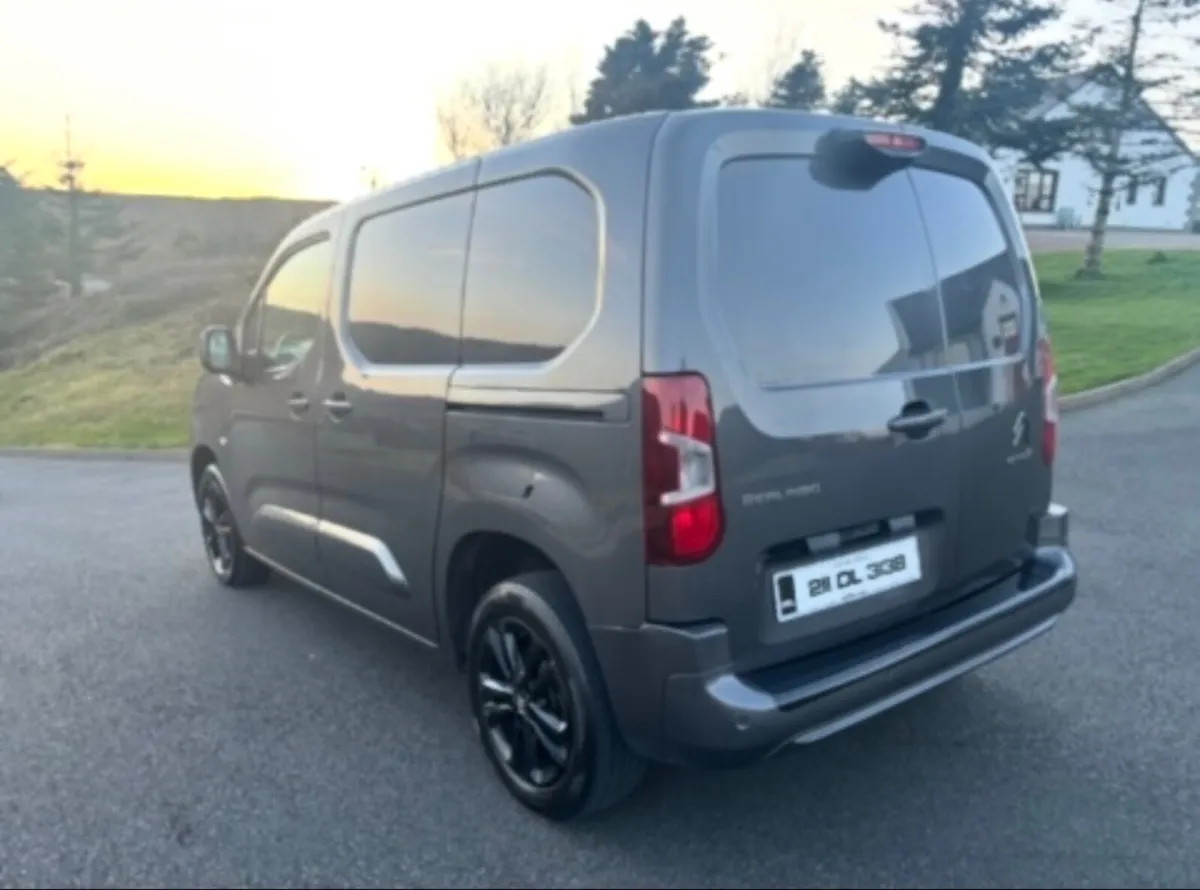 Citroen Berlingo Driver, Auto - Image 3