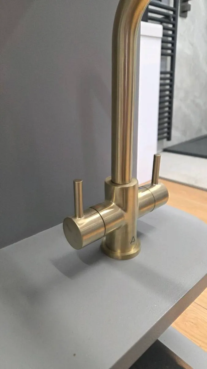 Kitchen sink tap - Image 2