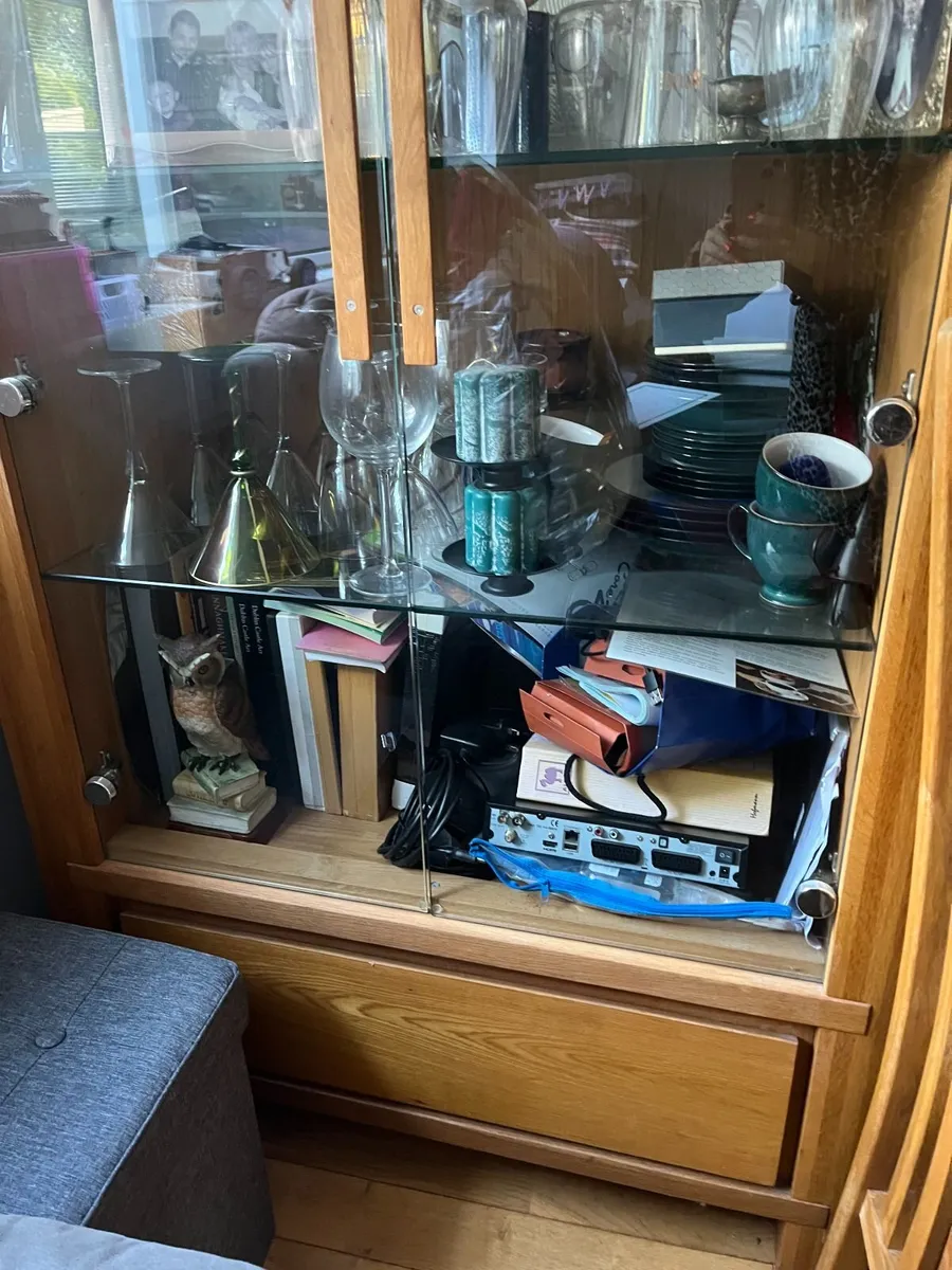 Solid Oak display cabinet - Image 2
