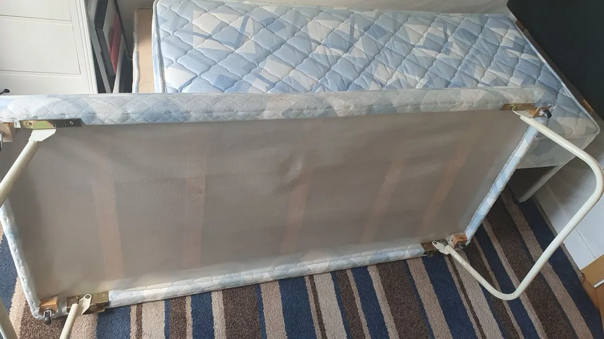 Bed - Image 2