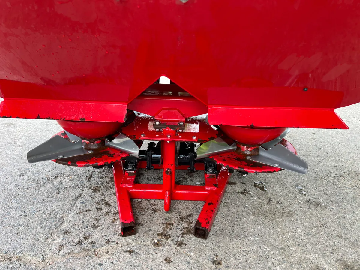 Lely Tulip Centerliner Fertilizer Spreader - Image 3