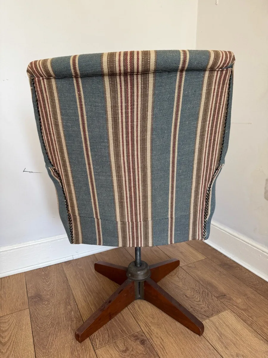 Vintage Swivel Office Chair - Image 4